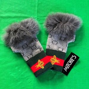 Stylish Mitchie's Fingerless Gloves